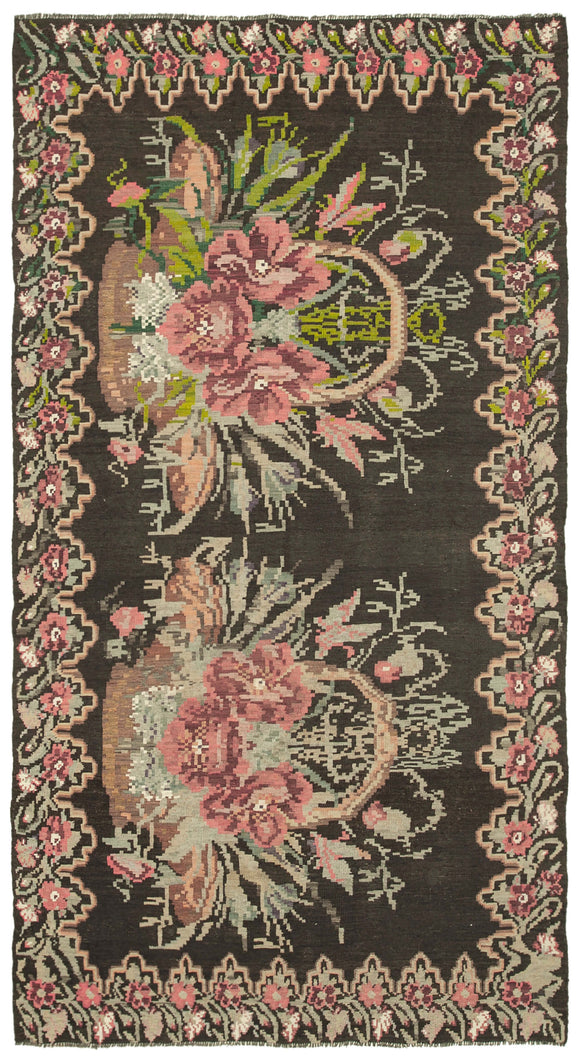 5' 7'' x 10' 1'' Floral Vintage Kilim