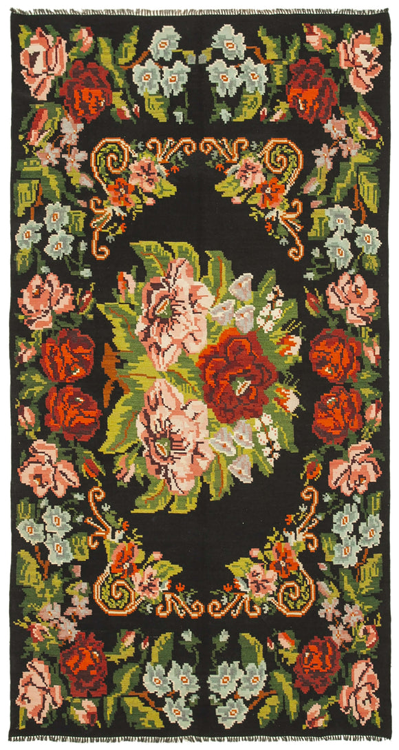 5' 9'' x 10' 6'' Handwoven Kilim Rug