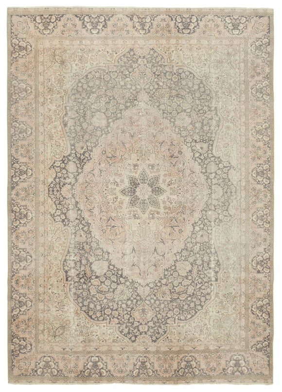7' 4'' x 10' 4'' Beige Vintage Area Rug