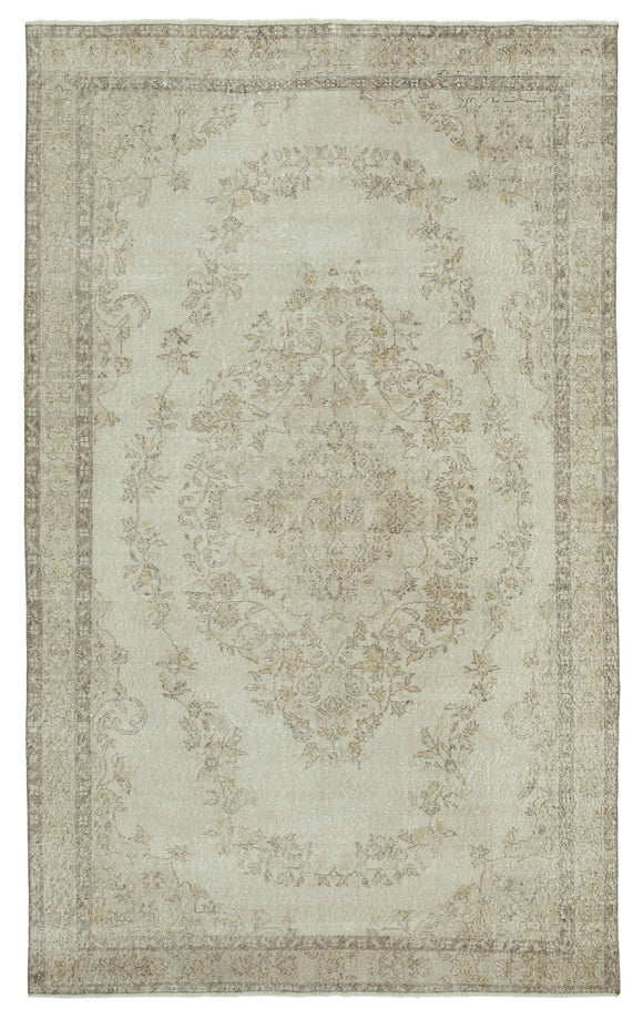6' 2'' x 10' 1'' Handmade Turkish Vintage Rug