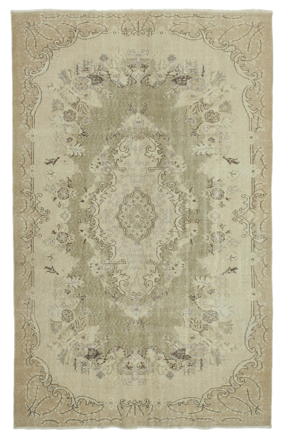 6' x 9' 7'' Handmade Turkish Vintage Rug