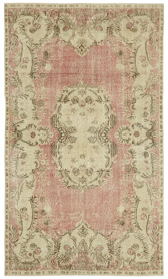 5' 7'' x 9' 7'' Handmade Vintage Rug