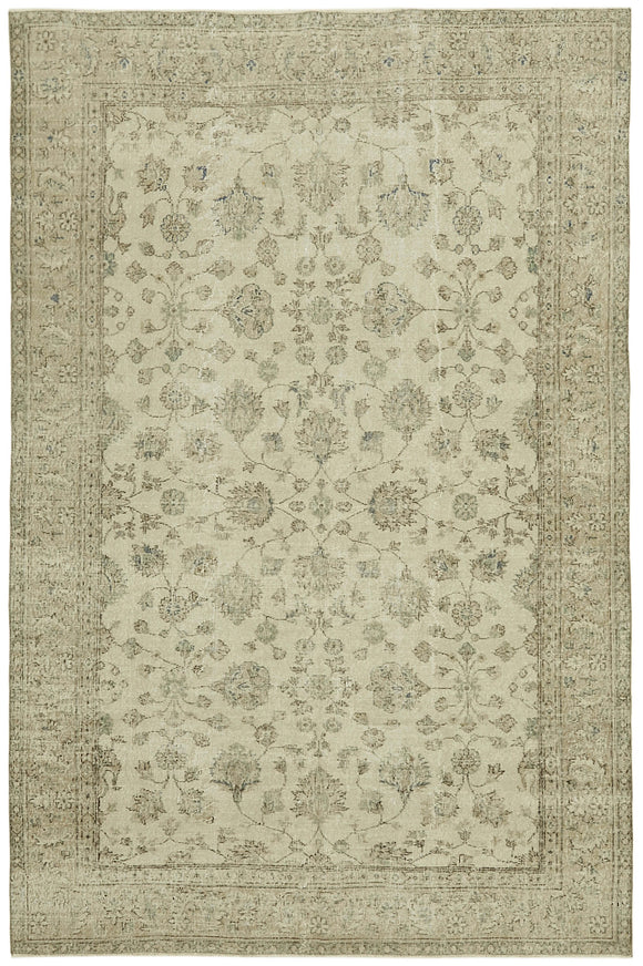 6' 6'' x 9' 8'' Hand-Knotted Turkish Vintage Rug
