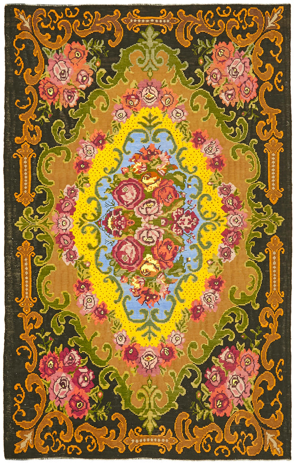 6' 10'' x 10' 8'' Floral Kilim Rug