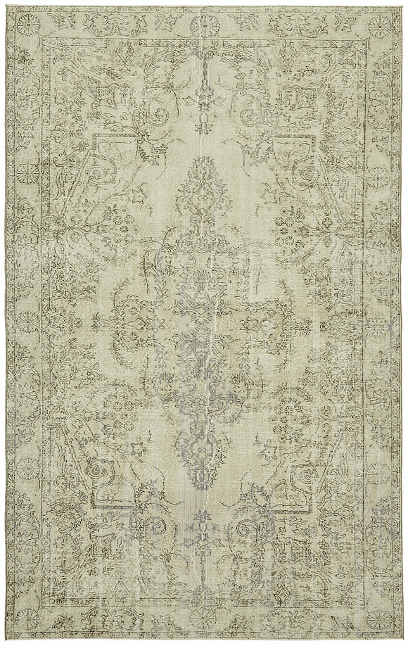 6' 4'' x 9' 10'' Hand-Knotted Turkish Vintage Rug