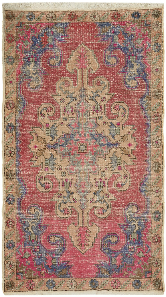4' 7'' x 7' 9'' Hand-Knotted Anatolian Area Rug