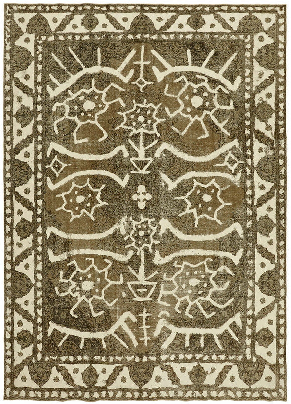 9' 3'' x 12' 9'' Vintage Hand-Knotted Rug