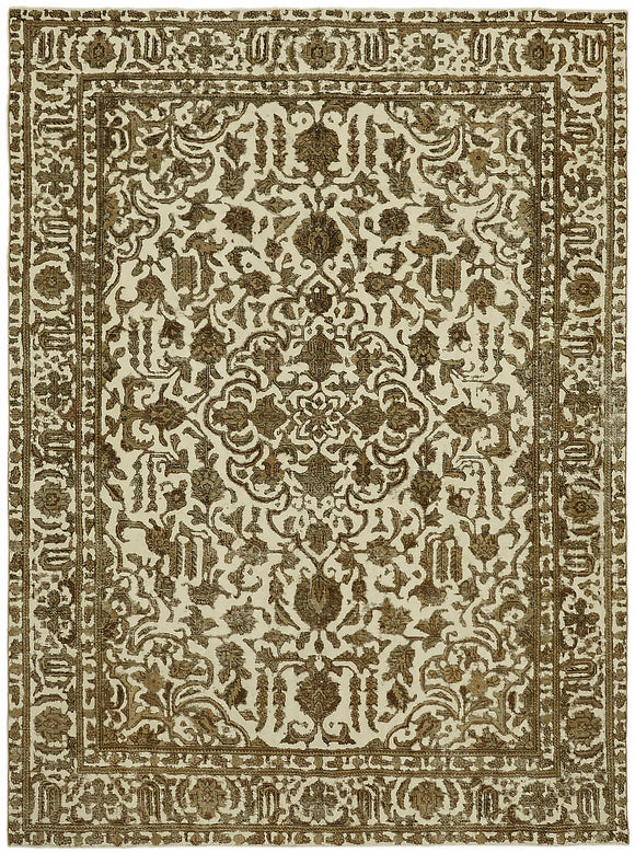 8' 2'' x 10' 10'' Vintage Hand-Knotted Rug