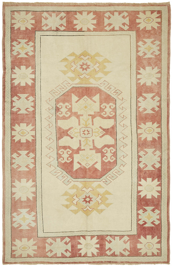 5' 4'' x 8' Hand-Knotted Anatolian Turkish Rug