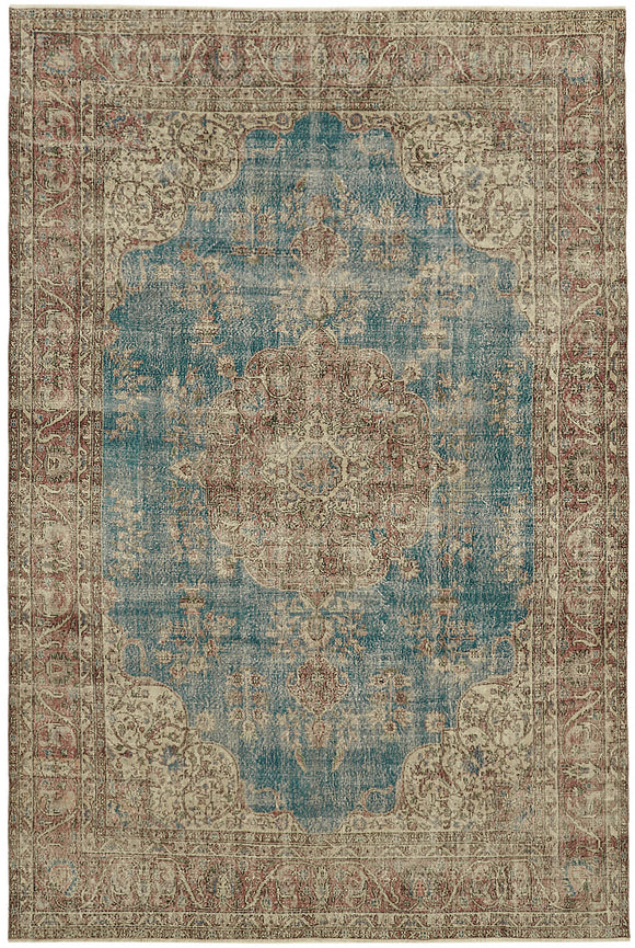8' 8'' x 12' 6'' Hand-Knotted Persian Rug