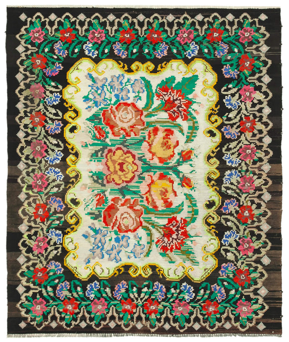 5' 11'' x 6' 11'' Vintage Moldovan Kilim Rug