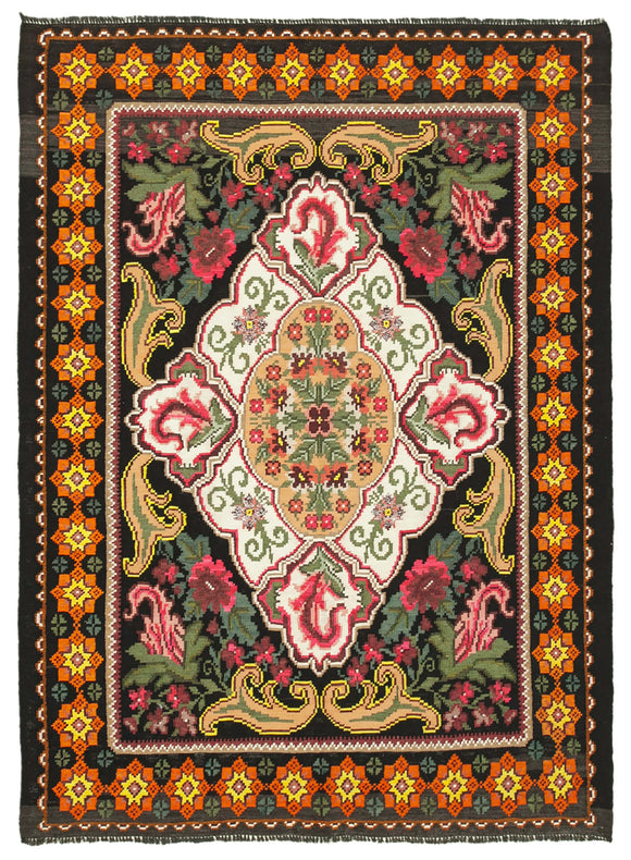 5' 4'' x 7' 3'' Handwoven Moldovan Kilim Rug