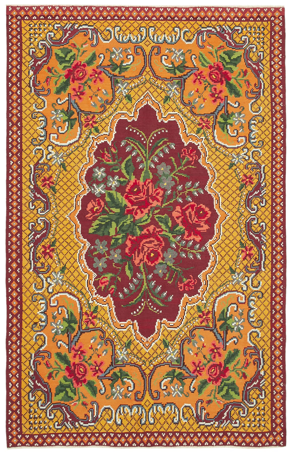 6' 2'' x 9' 7'' Vintage Floral Kilim Rug