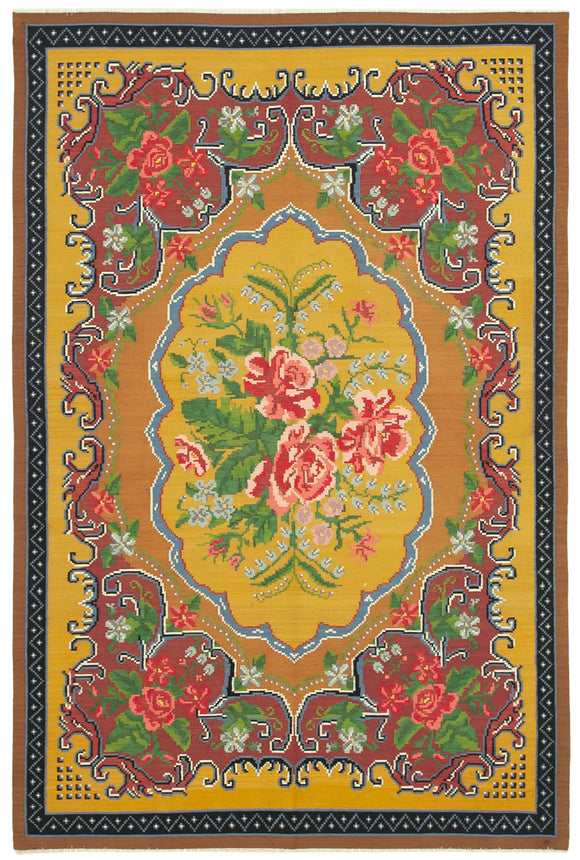 6' 6'' x 9' 8'' Rose Design Kilim Rug