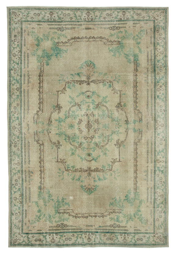7' 2'' x 10' 6'' Hand-Knotted Vintage Rug