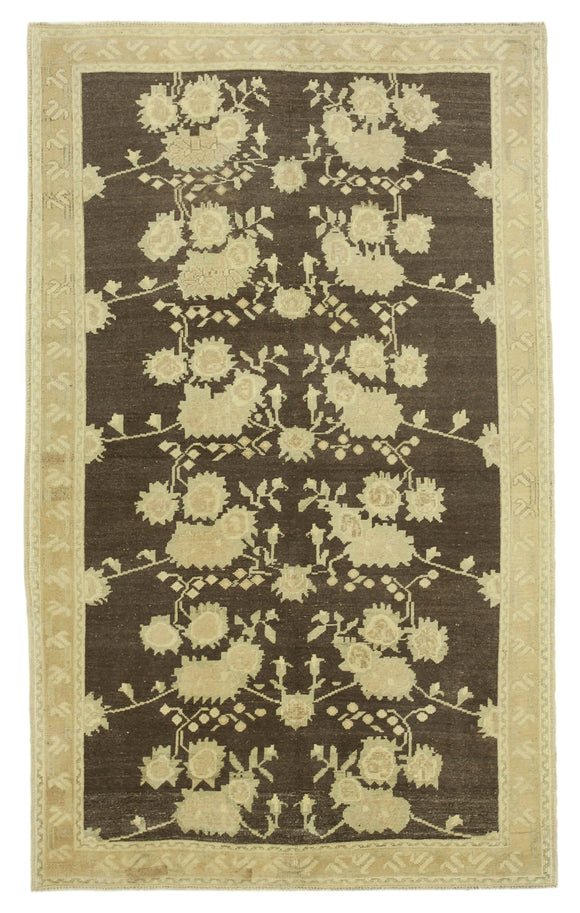 4' 10'' x 8' Handmade Anatolian Rug