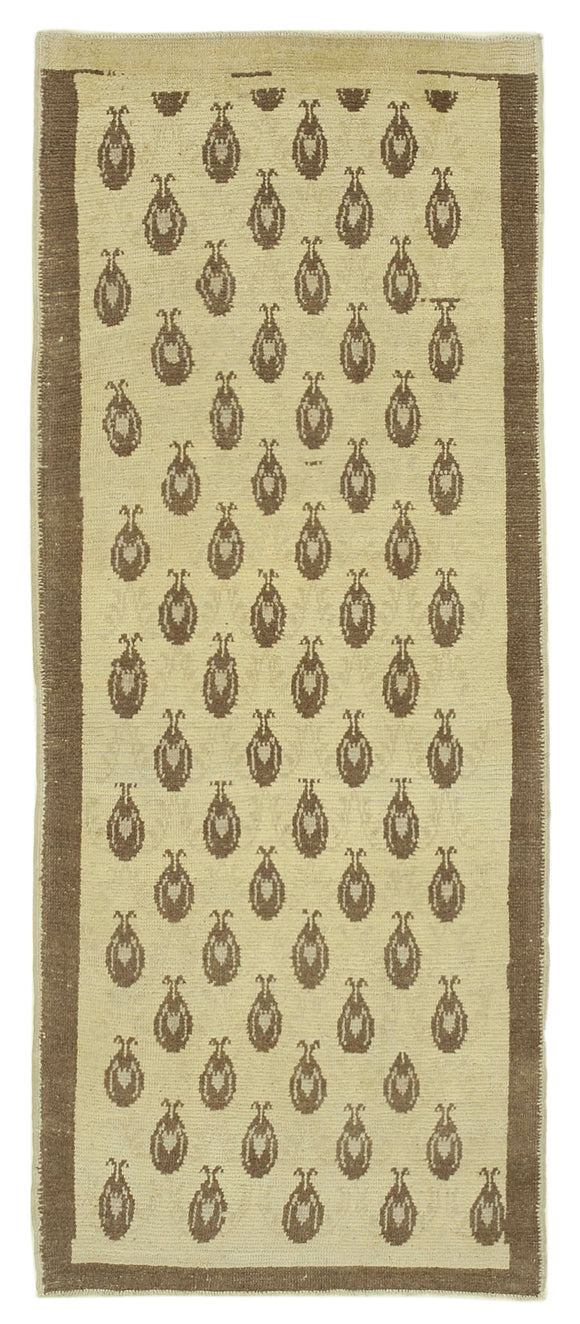2' 11'' x 7' 1'' Beige Vintage Area Rug