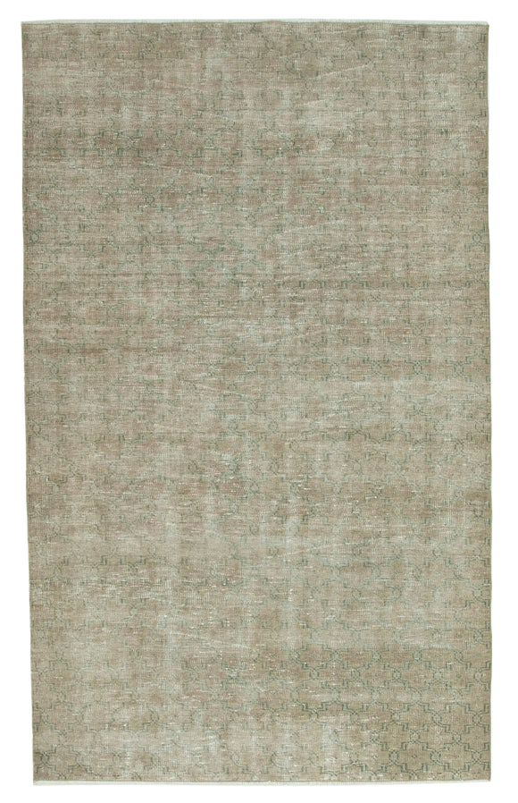 5' 2'' x 8' 7'' Beige Boho Area Rug