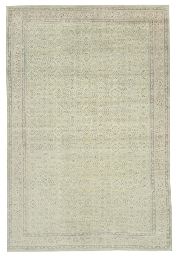 6' 4'' x 9' 7'' Beige Vintage Rug