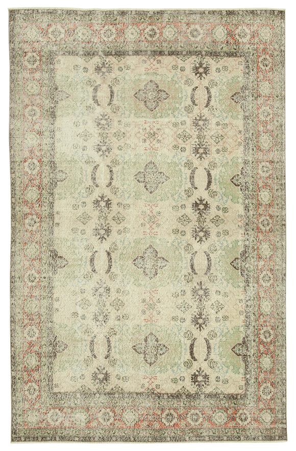 6' 5'' x 10' 3'' Beige Vintage Rug