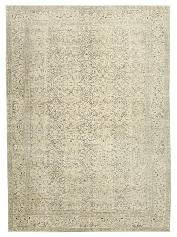 6' 7'' x 9' 4'' Hand-Knotted Turkish Rug