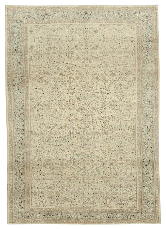 6' 6'' x 9' 2'' Beige Vintage Rug