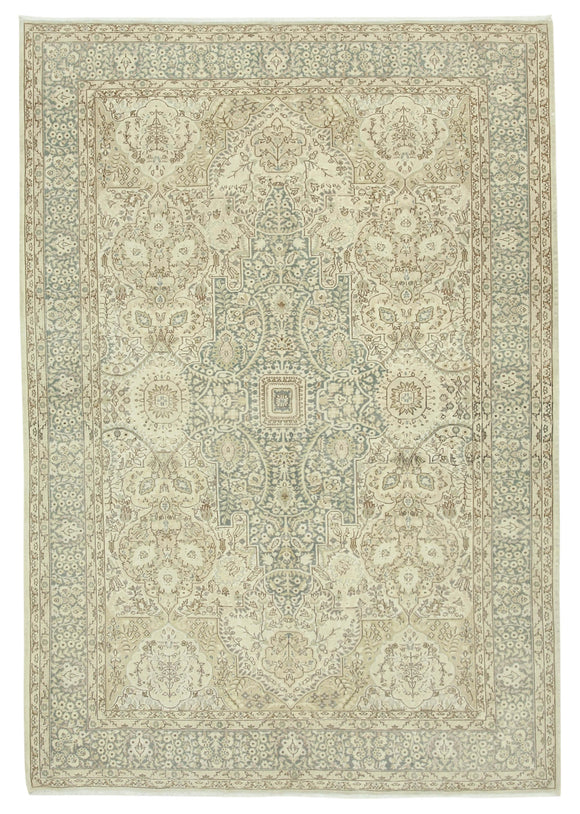 6' 11'' x 10' 3'' Hand-Knotted Vintage Turkish Rug