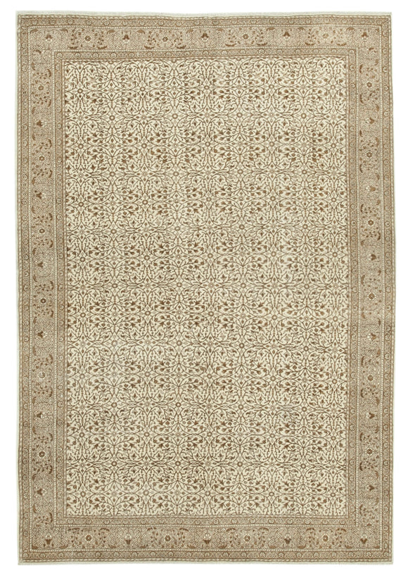 6' 6'' x 9' 3'' Beige Vintage Rug