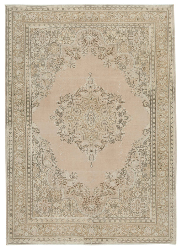 7' x 9' 10'' Hand-Knotted Vintage Turkish Rug