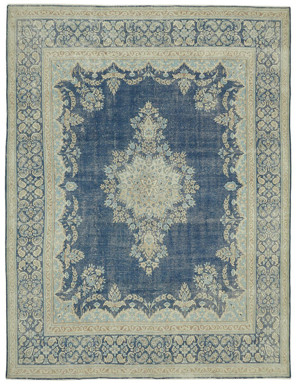 9' 11'' x 13' 3'' Hand Knotted Persian Rug