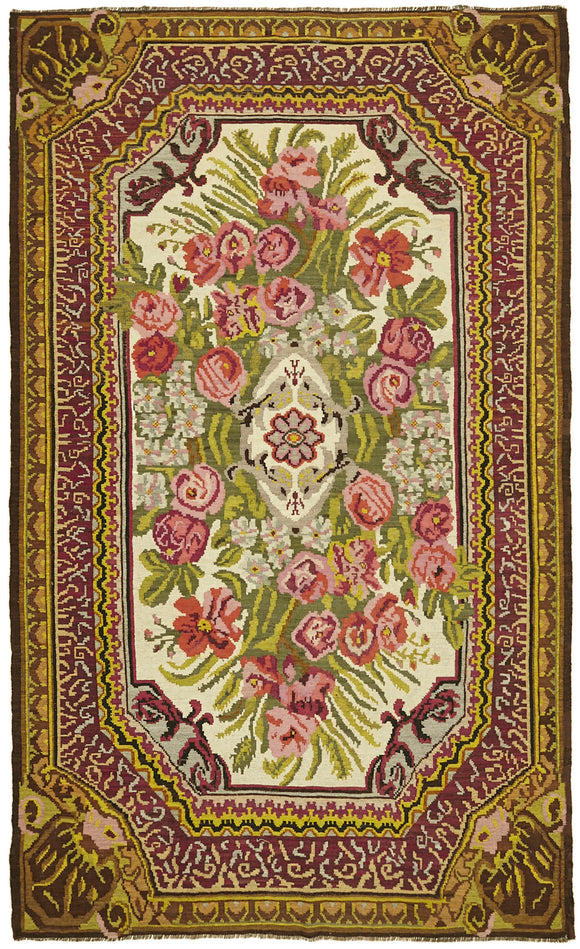 6' 5'' x 10' 4'' Vintage Kilim Rug