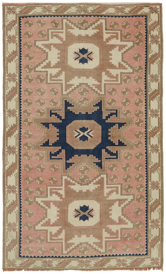 3' 5'' x 5' 7'' Beige Small Oriental Rug