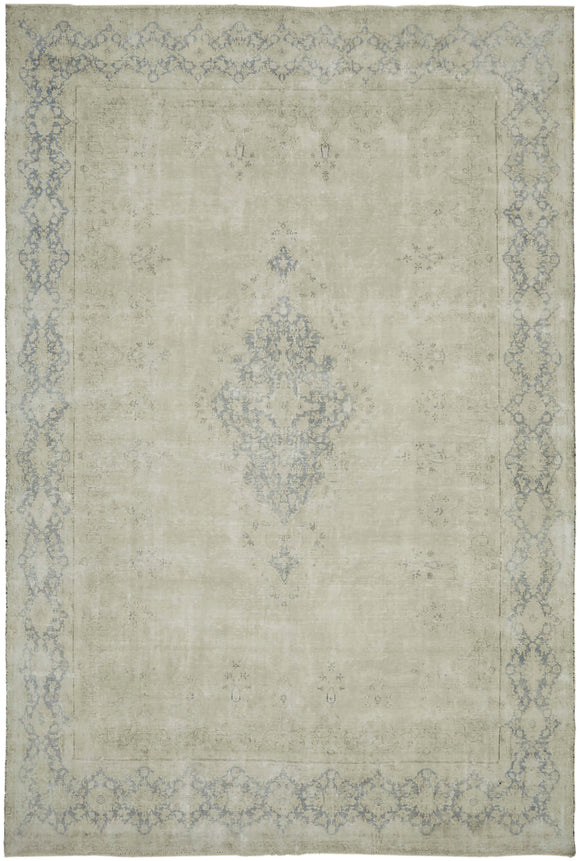 9' 7'' x 13' 11'' Hand-Knotted Vintage Area Rug
