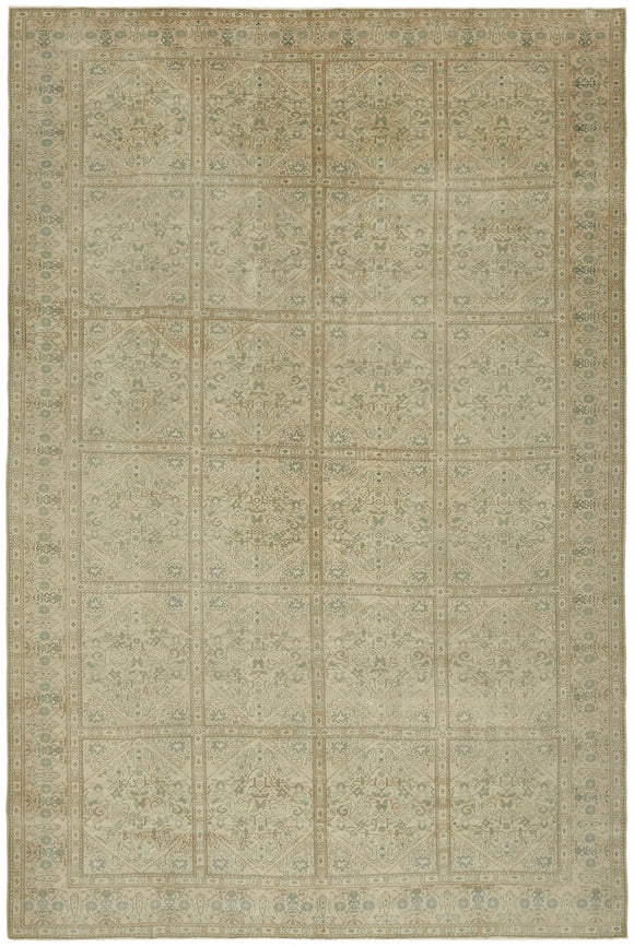 8' 8'' x 12' 10'' Hand-Knotted Oriental Rug