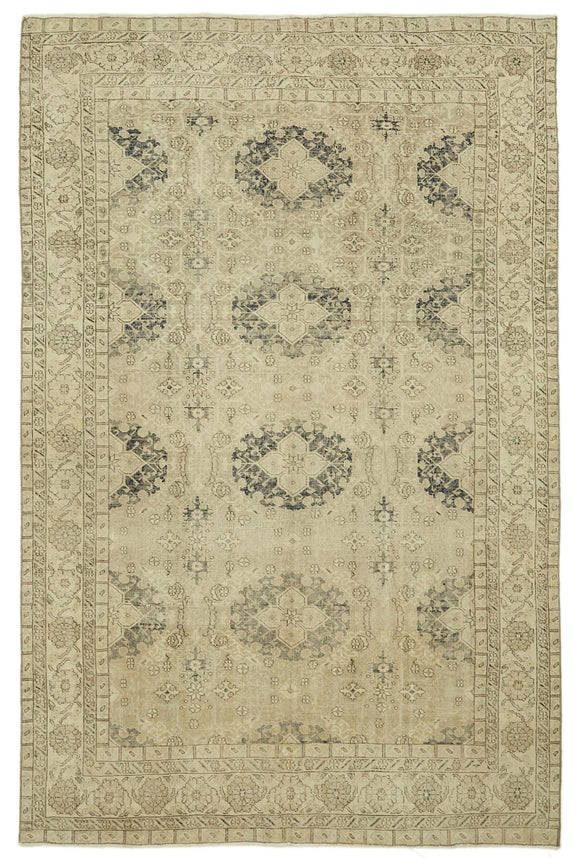 6x9 Vintage Turkish Hand-Knotted Rug - 46104