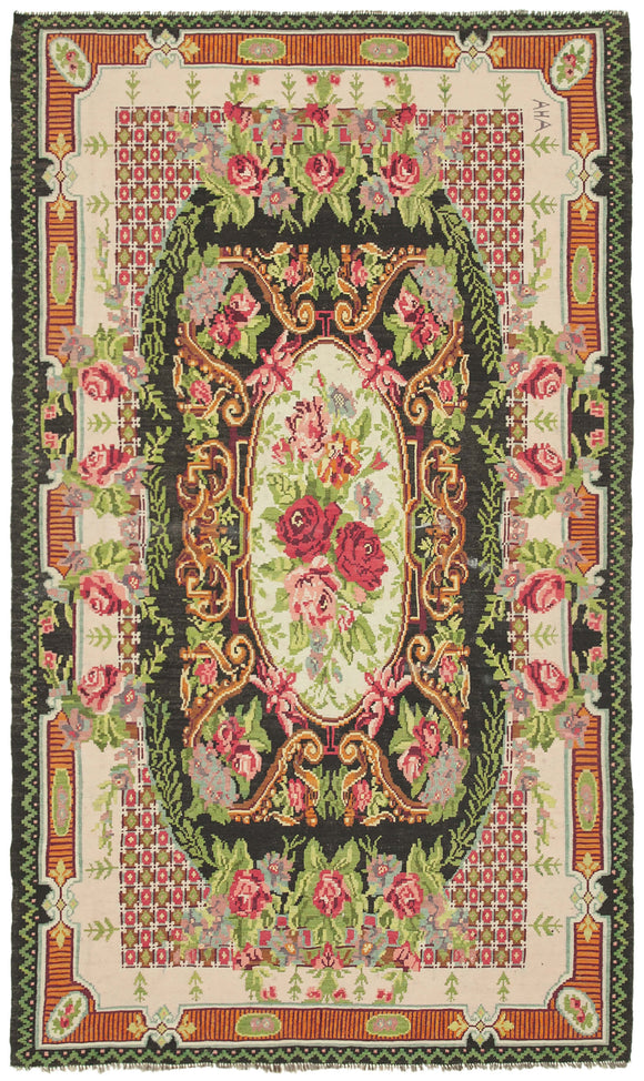 7' 0'' x 11' 8'' Floral Kilim Rug