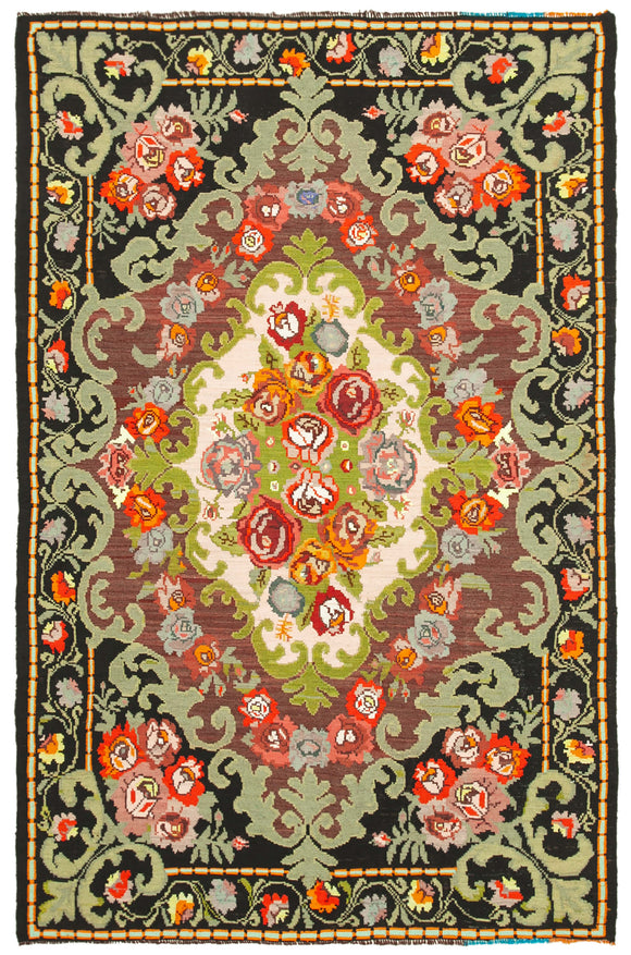 6' 7'' x 10' 0'' Traditional Kilim Rug