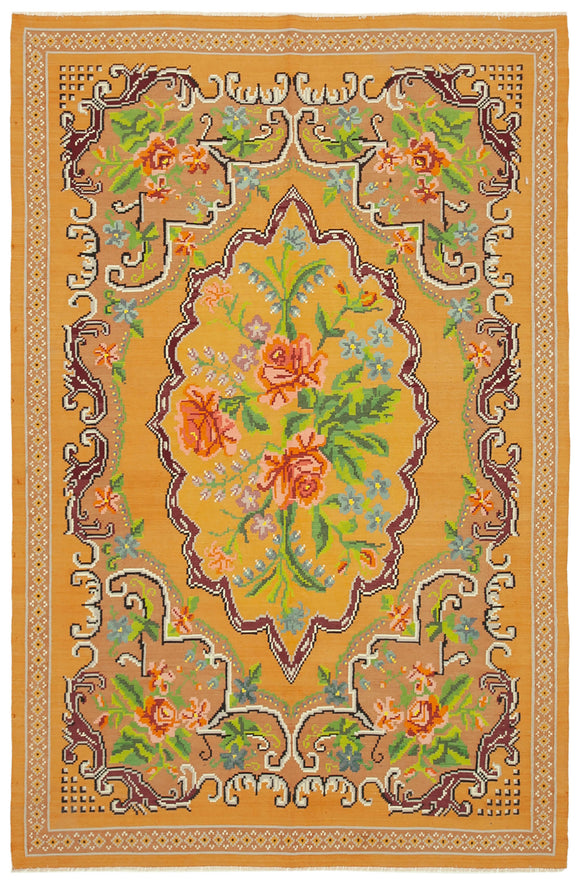 6' 7'' x 9' 10'' Handwoven Moldovan Kilim Rug