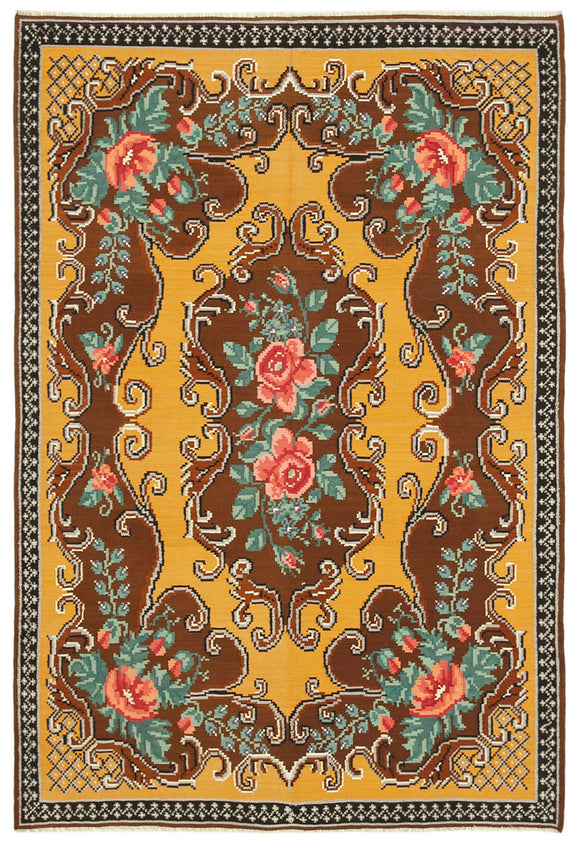 5' 9'' x 8' 7'' Moldovan Floral Kilim