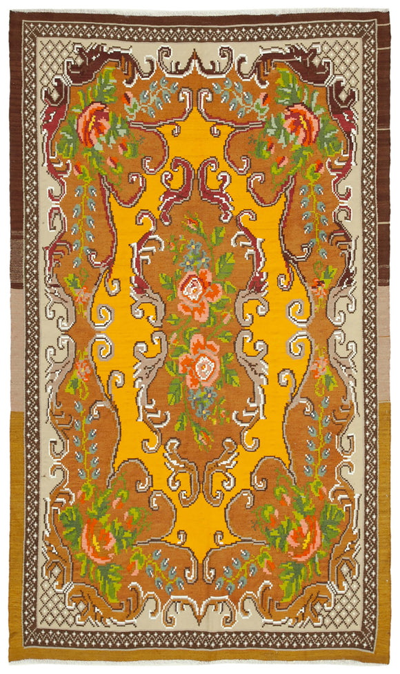 5' 9'' x 9' 3'' Vintage Floral Bessarabian Kilim
