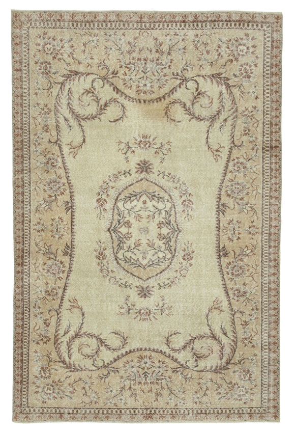 5' 6'' x 8' 4'' Handmade Turkish Vintage Rug
