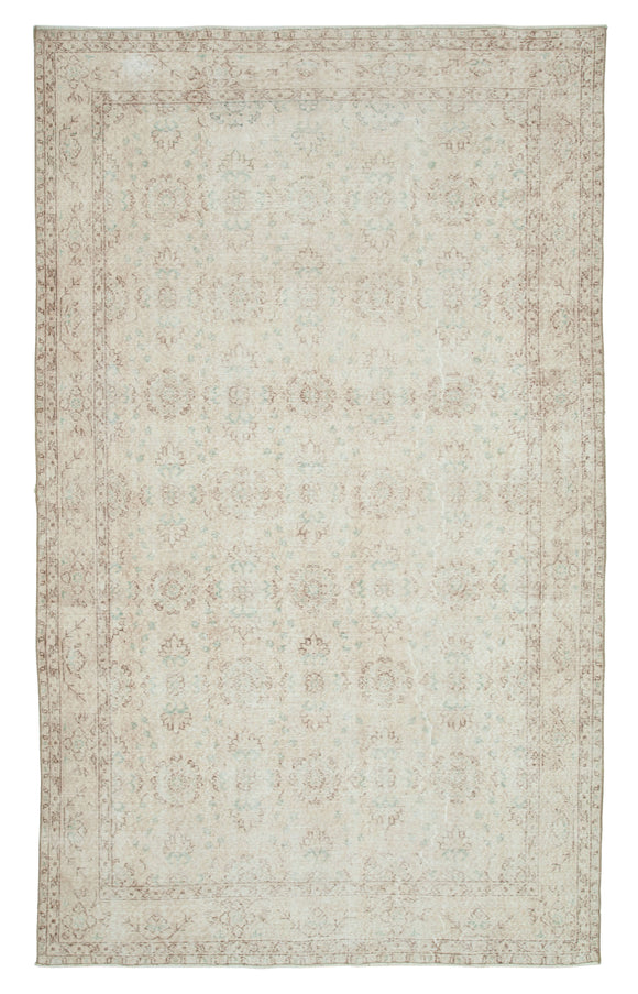 6' 4'' x 10' 7'' Handmade Turkish Vintage Rug