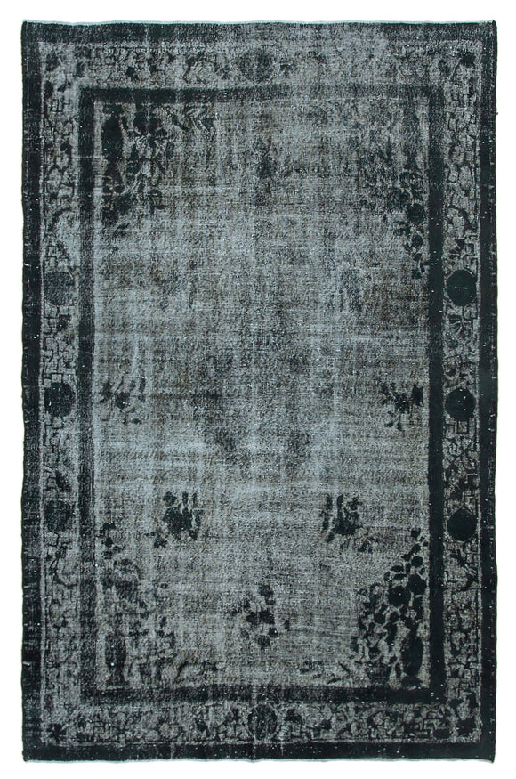 6' 11'' x 10' 8'' Turkish Hand Carved Rug