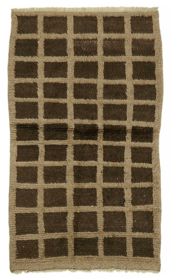 3' 10'' x 6' 7'' Vintage Tulu Rug