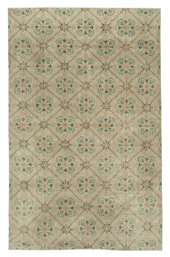 5' 9'' x 9' Hand-Knotted Turkish Boho Rug