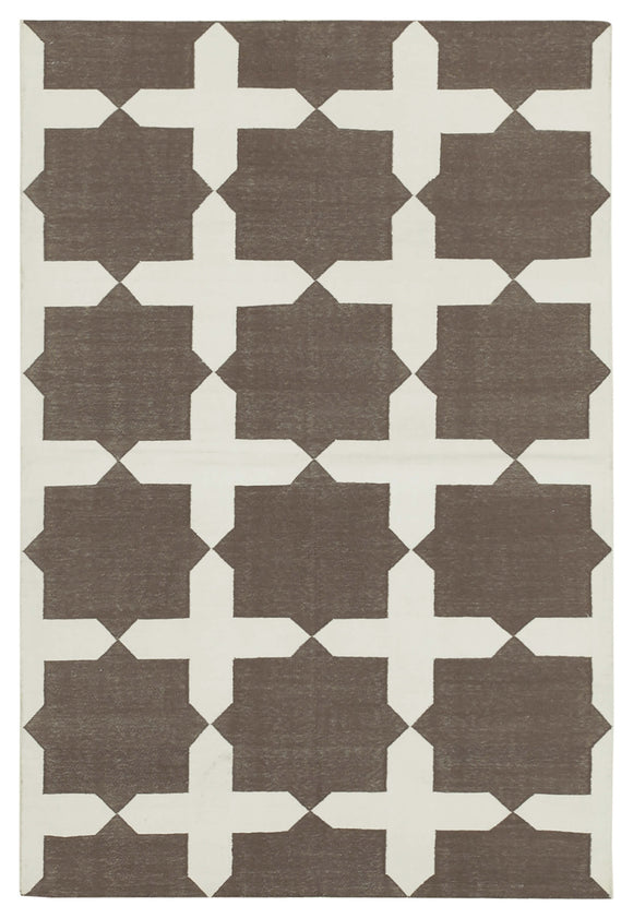 3' 9'' x 5' 7'' Hand-Woven Dhurrie Kilim Rug
