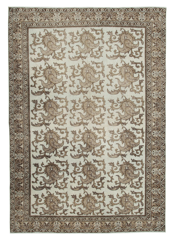 6' 8'' x 9' 6'' Hand-Knotted Turkish Boho Rug
