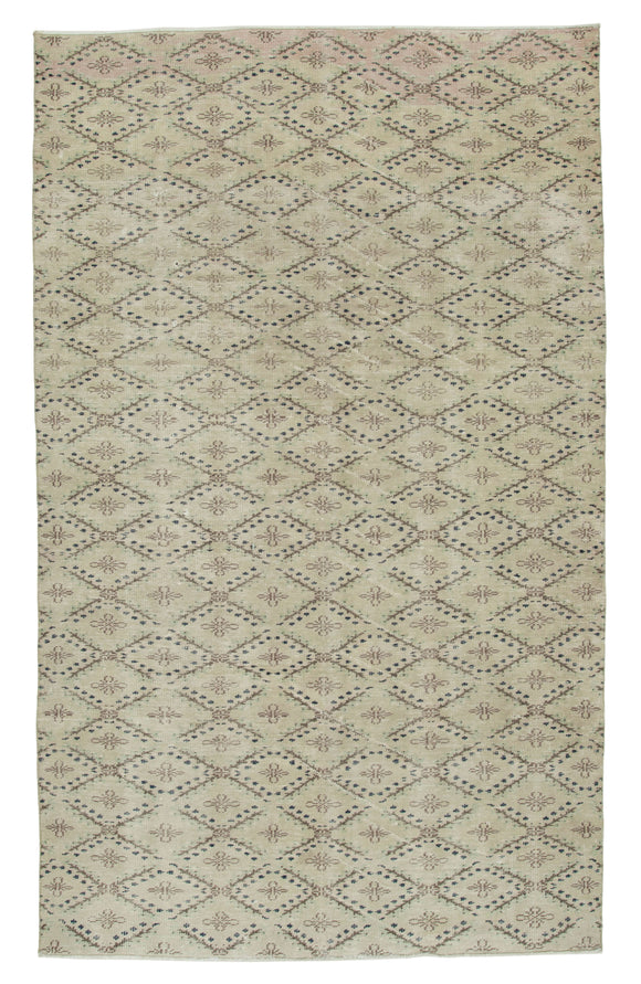 6' x 10' Hand-Knotted Turkish Boho Rug