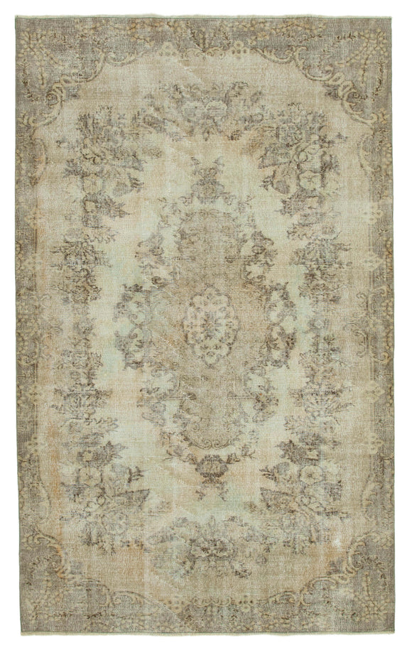 5' 3'' x 8' 8'' Hand-Knotted Vintage Turkish Rug