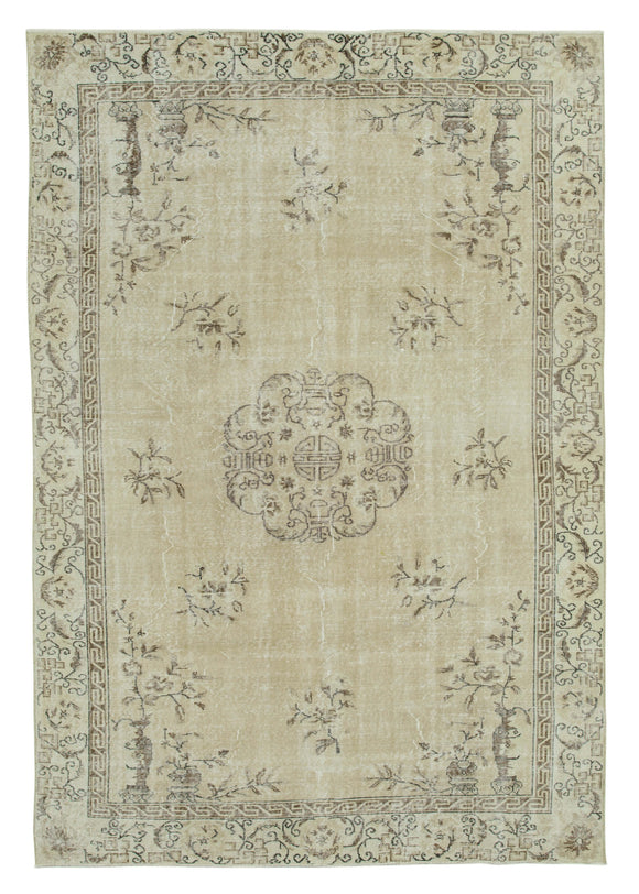 6' 10'' x 9' 9'' Handmade Turkish Vintage Rug
